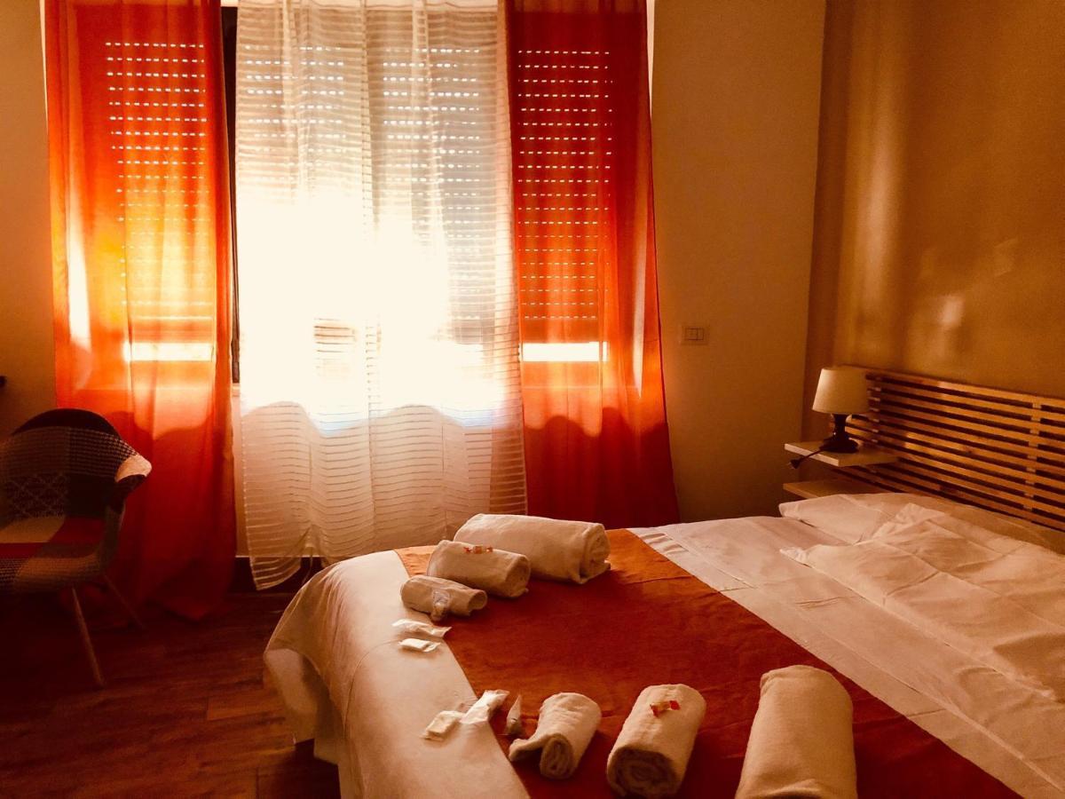 Napoli Central Station Deluxe Bed & Breakfast エクステリア 写真